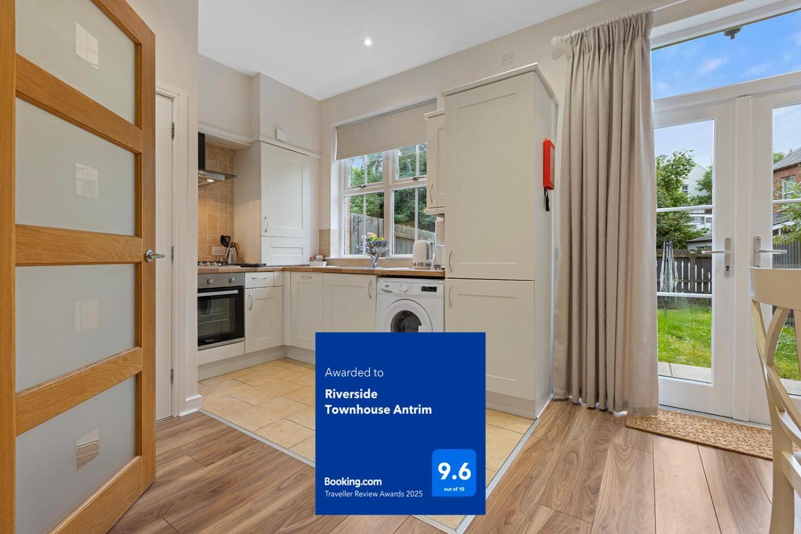 Riverside Townhouse אנטרים מראה חיצוני תמונה