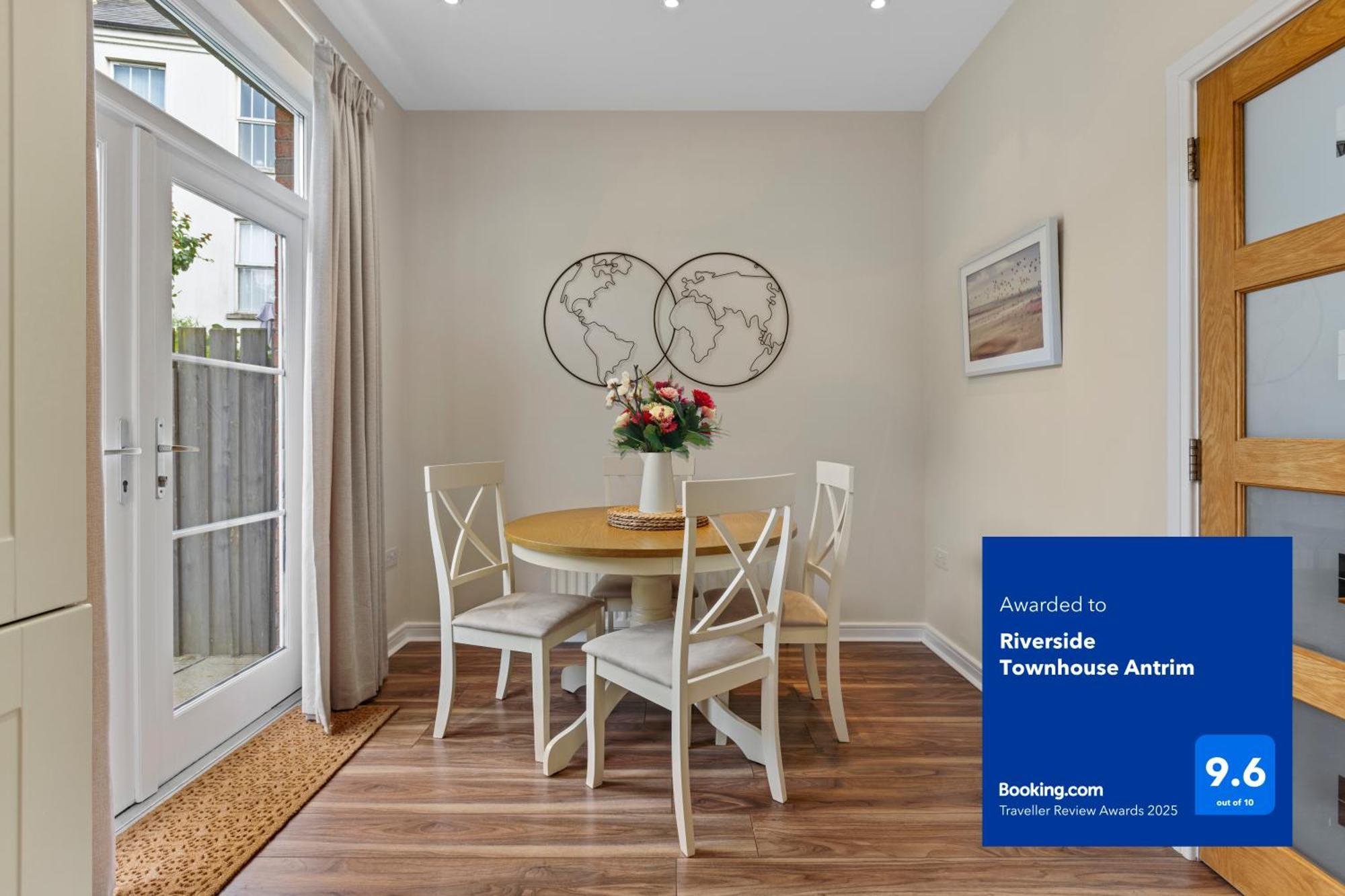 Riverside Townhouse אנטרים מראה חיצוני תמונה